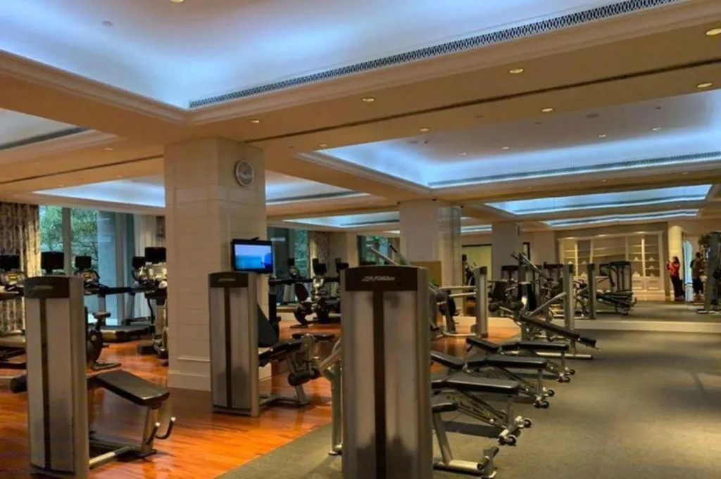 Borrman Hotel Hechi Bama Central Cultural Plaza