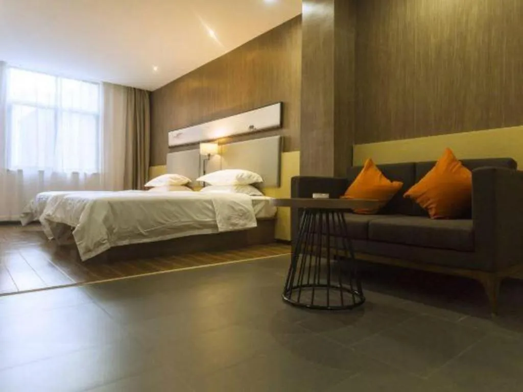 Bed in Jtour Inn Suizhou Yanhe Avenue