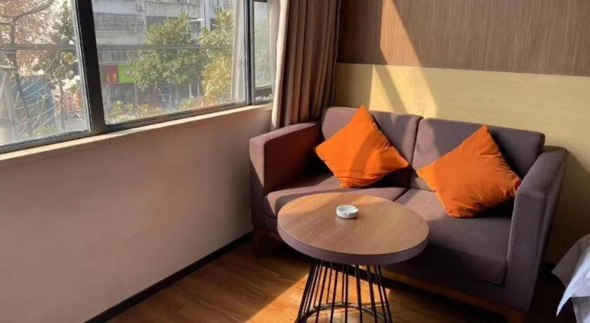 Jtour Inn Suizhou Yanhe Avenue