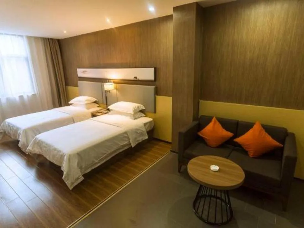 Bed in Jtour Inn Suizhou Yanhe Avenue