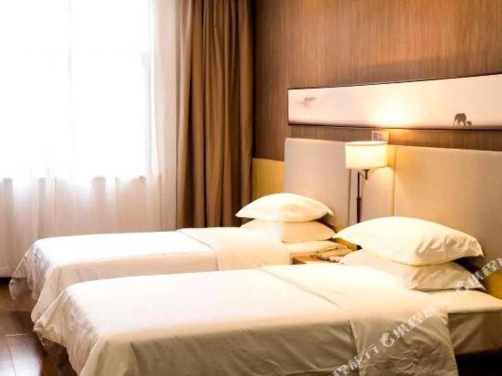 Bed in Jtour Inn Suizhou Yanhe Avenue