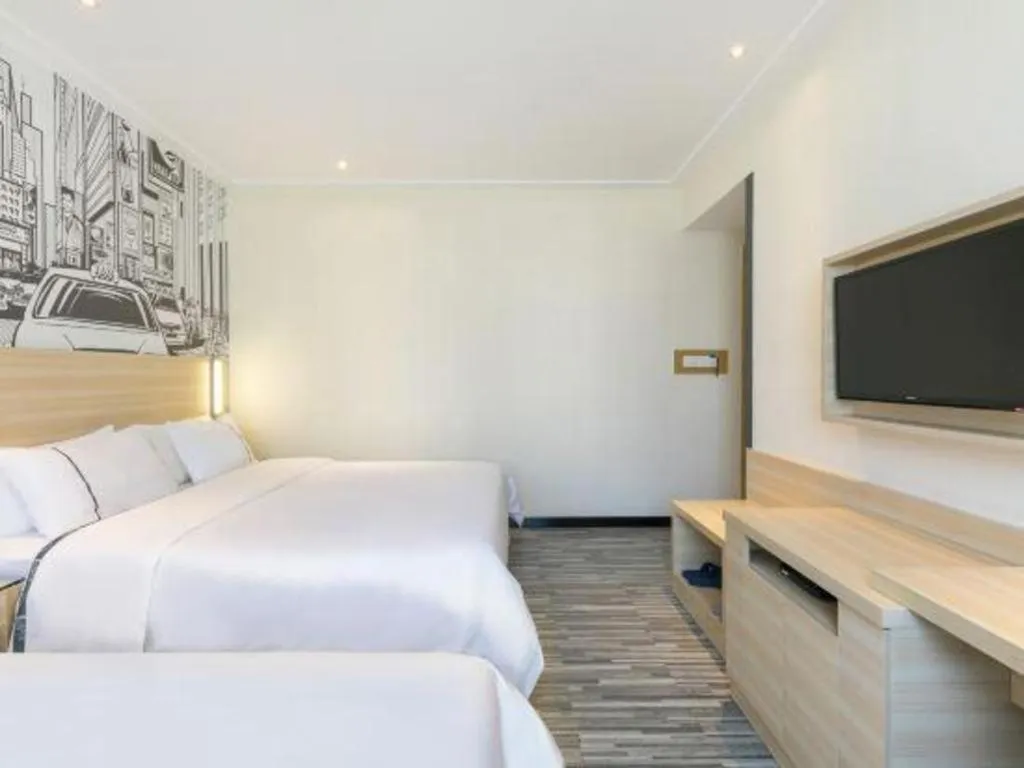 Bed in City Comfort Inn Guangzhou Zengcheng Wanda Plaza Metro Station