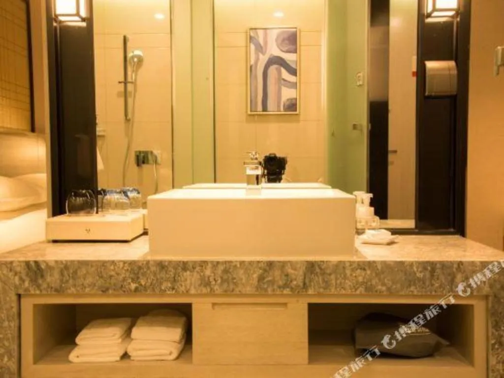 Echarm Hotel Xiantao Yuantai Weilaicheng