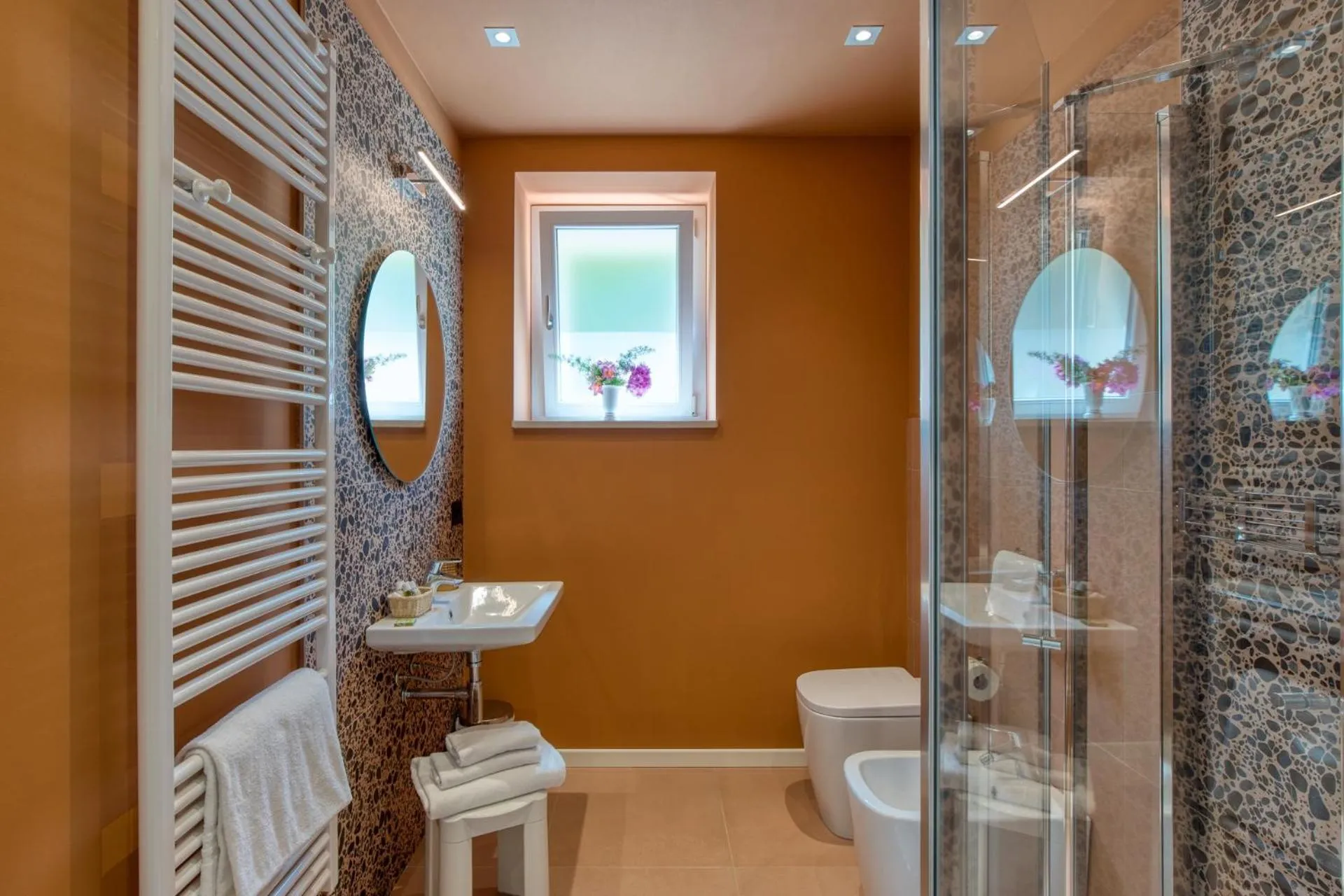 Bathroom in Hotel Villa Europa