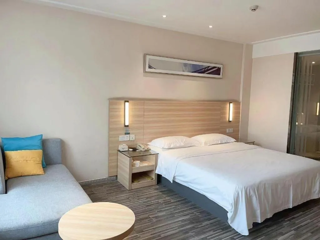 Bed in City Comfort Inn Chengdu Longquanyi District Beijing Road