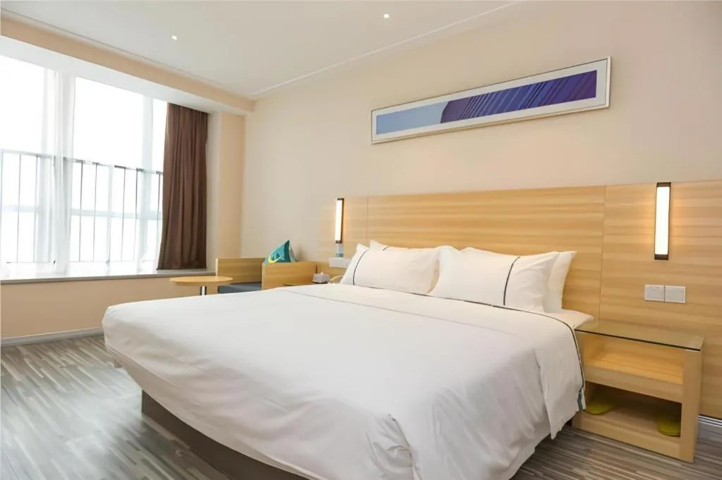 Bed in City Comfort Inn Chengdu Longquanyi District Beijing Road