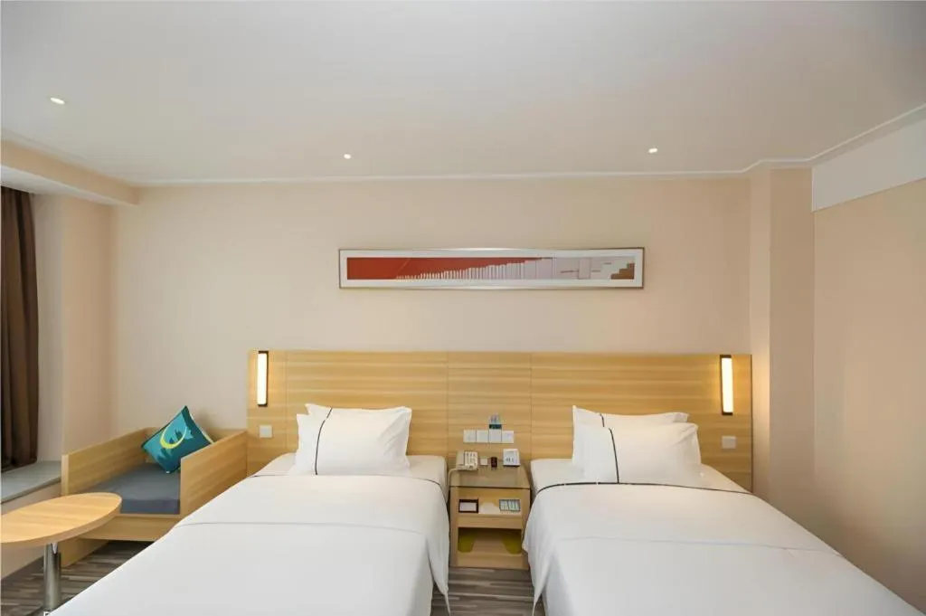 Bed in City Comfort Inn Chengdu Longquanyi District Beijing Road