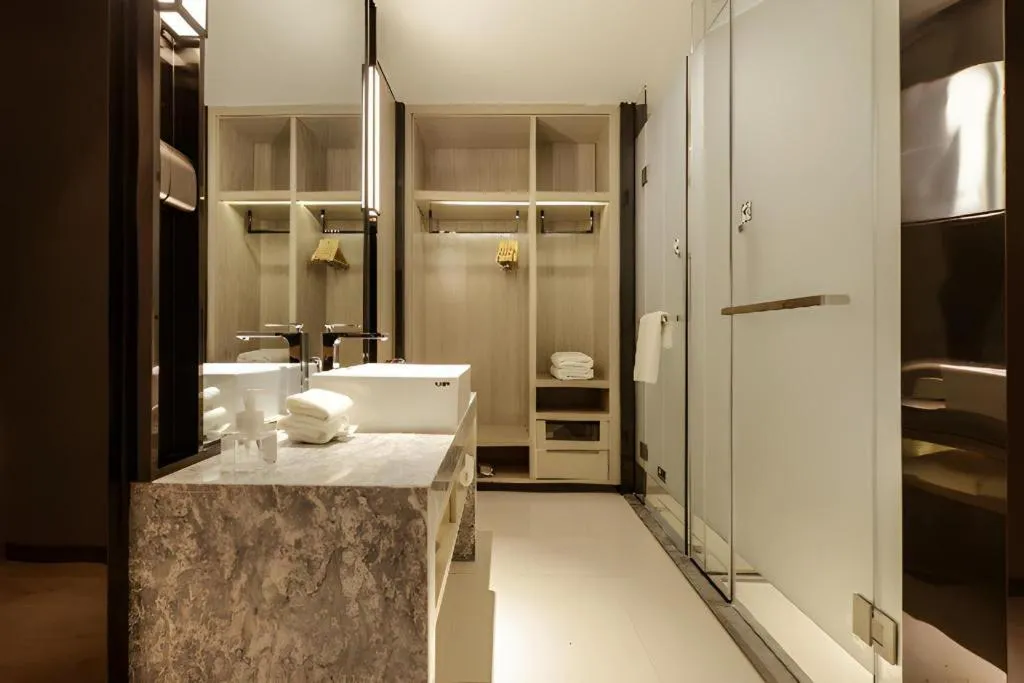 Echarm Hotel Guizhou Xingyi Jushan Avenue