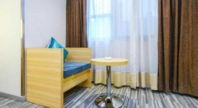 Bed in City Comfort Inn Chongqing Yangjiaping Pedestrian Street the MixC