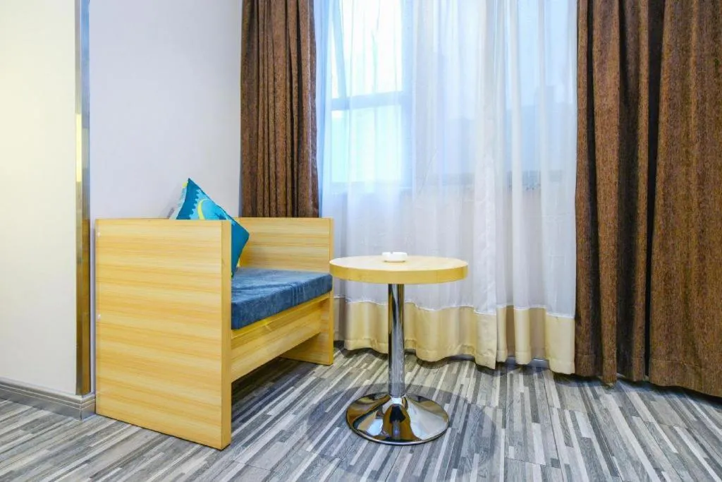 Bed in City Comfort Inn Chongqing Yangjiaping Pedestrian Street the MixC
