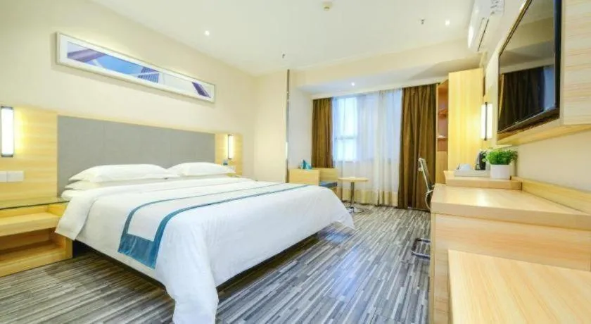 Bed in City Comfort Inn Chongqing Yangjiaping Pedestrian Street the MixC