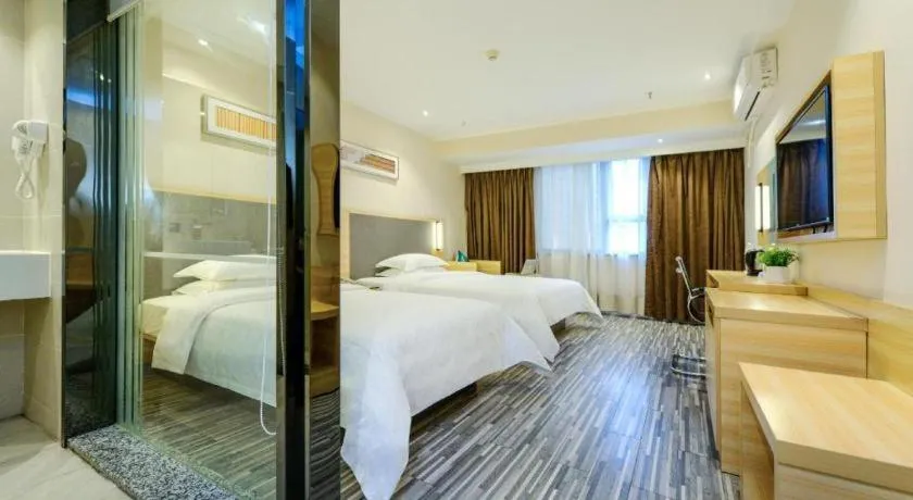 Bed in City Comfort Inn Chongqing Yangjiaping Pedestrian Street the MixC