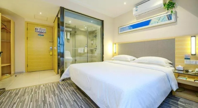 Bed in City Comfort Inn Chongqing Yangjiaping Pedestrian Street the MixC