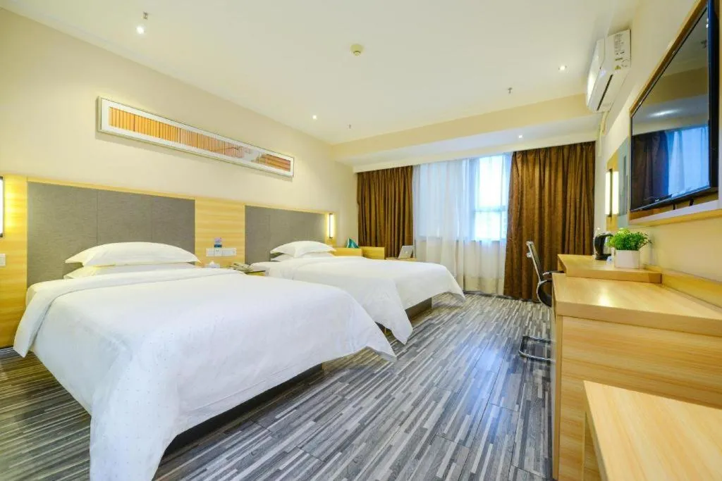 Bed in City Comfort Inn Chongqing Yangjiaping Pedestrian Street the MixC