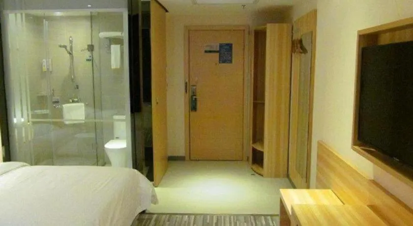 Bed in City Comfort Inn Hotel Zhangjiajie Railway Station Tianmen Mountain Cableway Station