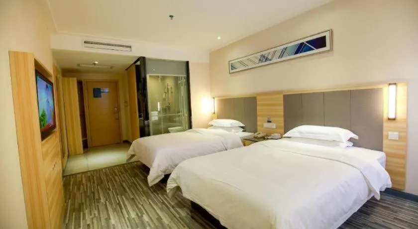 Bed in City Comfort Inn Hotel Zhangjiajie Railway Station Tianmen Mountain Cableway Station