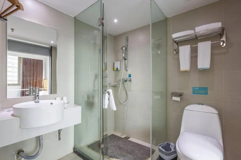 City Comfort Inn Chongqing Lianglukou Metro Station