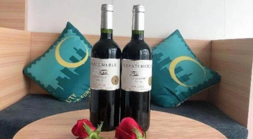 City Comfort Inn Chongqing Lianglukou Metro Station