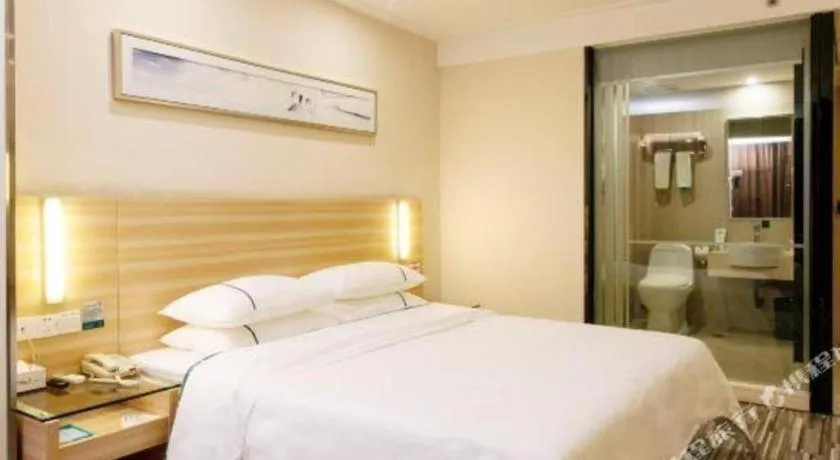 Bed in City Comfort Inn Yunfu Luoding Triumph Plaza