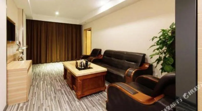 City Comfort Inn Yunfu Luoding Triumph Plaza