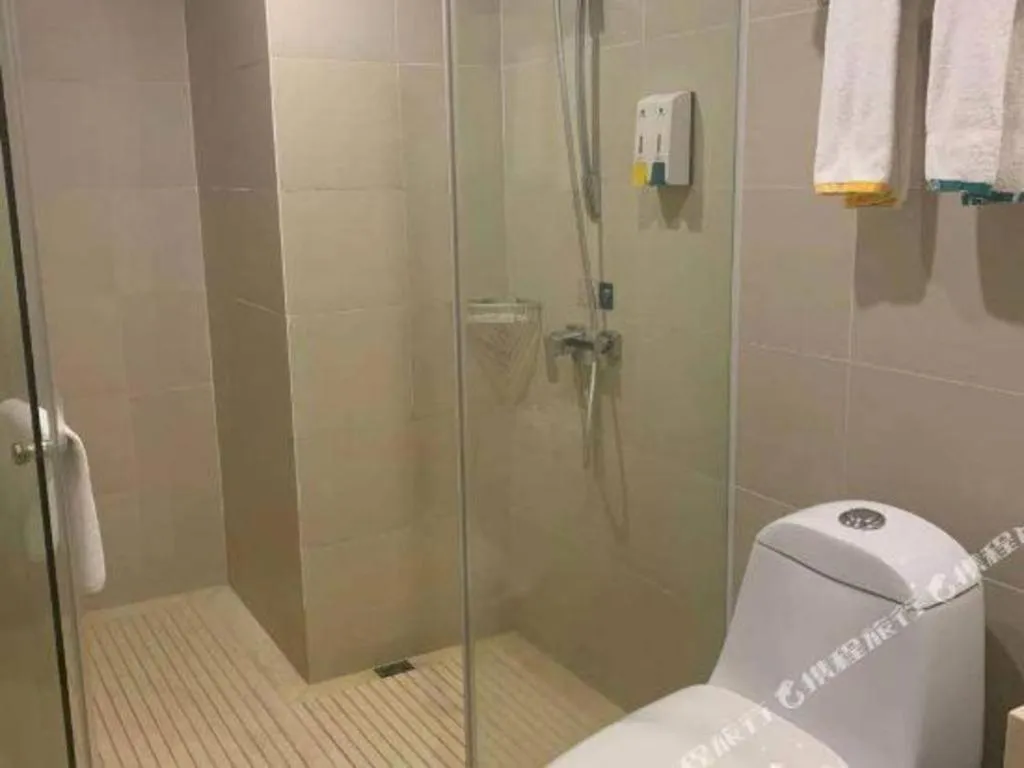 City Comfort Inn Yunfu Luoding Triumph Plaza