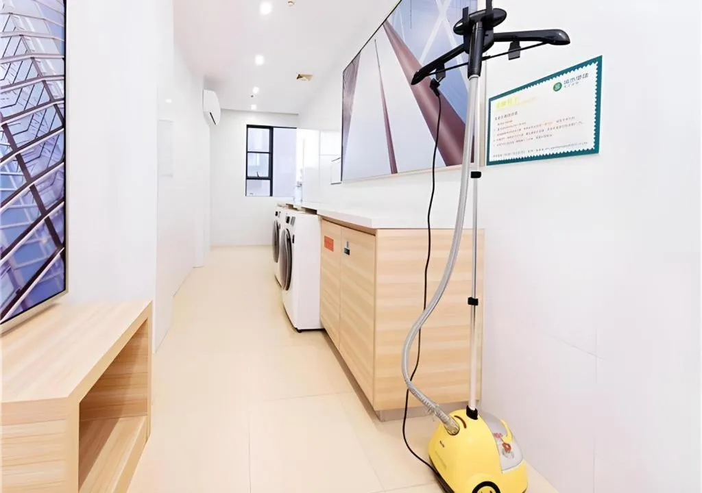 City Comfort Inn Yunfu Luoding Triumph Plaza