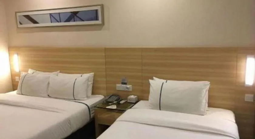 Bed in City Comfort Inn Yunfu Luoding Triumph Plaza