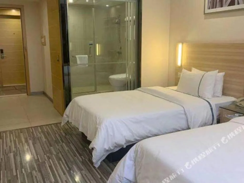 Bed in City Comfort Inn Yunfu Luoding Triumph Plaza