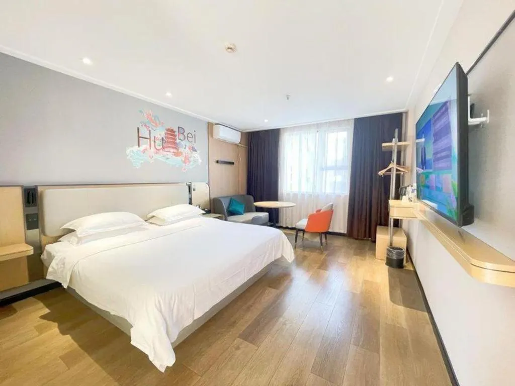 Bed in City Comfort Inn Xianning Wenquan Road Walmart Plaza