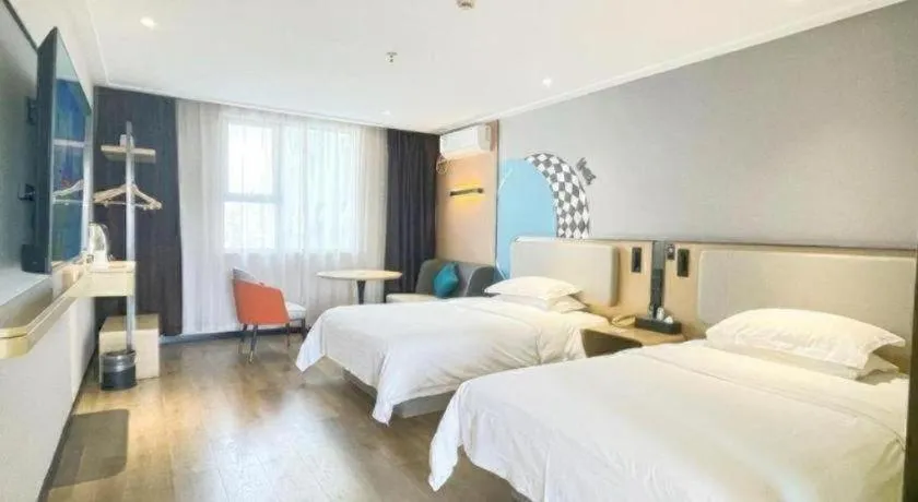 Bed in City Comfort Inn Xianning Wenquan Road Walmart Plaza