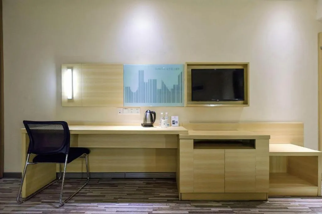 City Comfort Inn Hotel Guiyang Normal University Yangmingci Metro Station