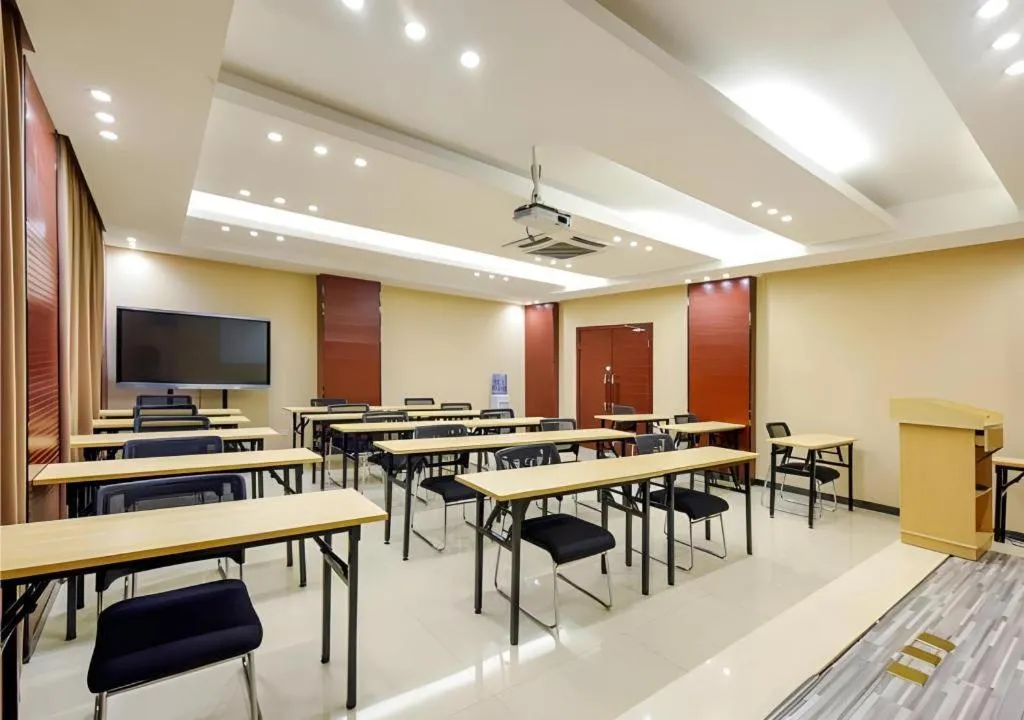 City Comfort Inn Hotel Guiyang Normal University Yangmingci Metro Station