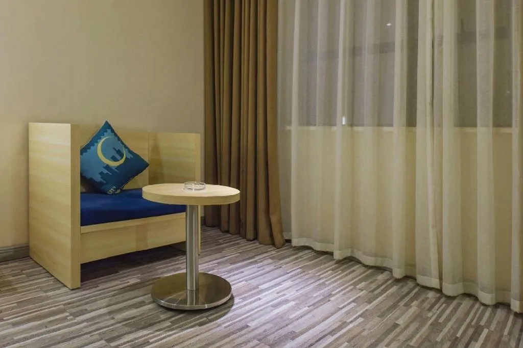 Bed in City Comfort Inn Hotel Guiyang Normal University Yangmingci Metro Station