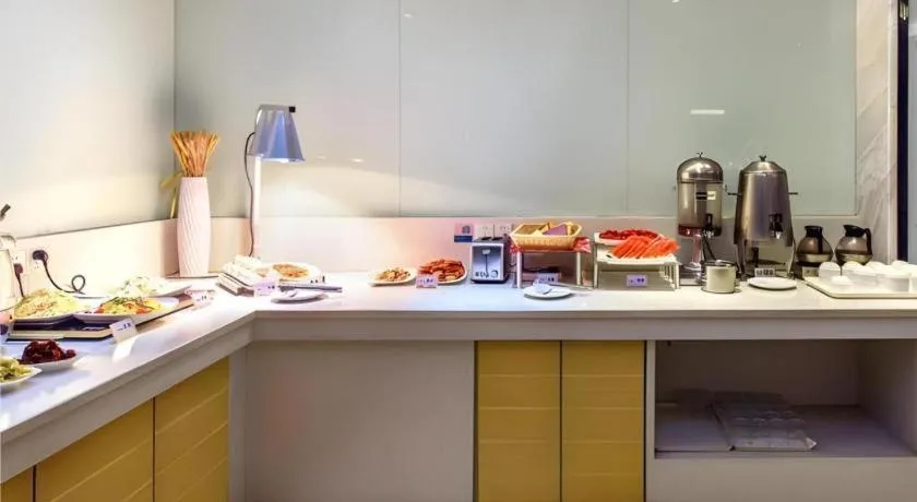 City Comfort Inn Hotel Guiyang Normal University Yangmingci Metro Station