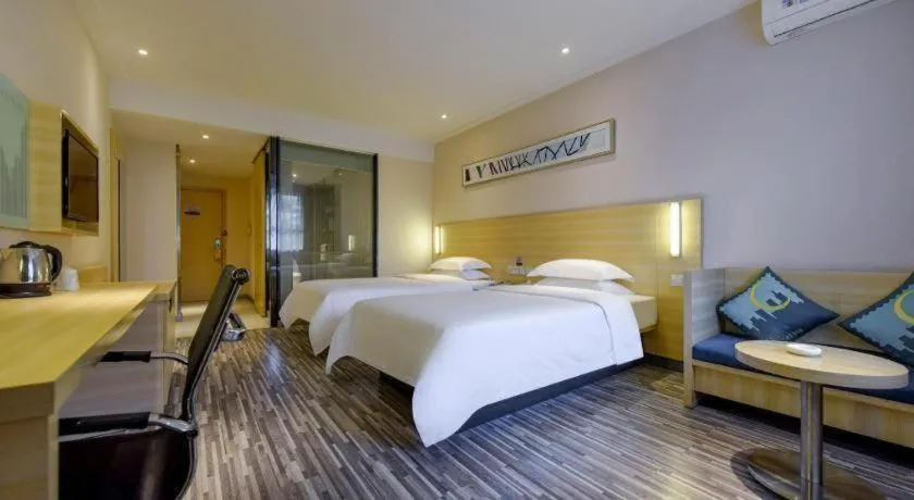 Bed in City Comfort Inn Hotel Guiyang Normal University Yangmingci Metro Station