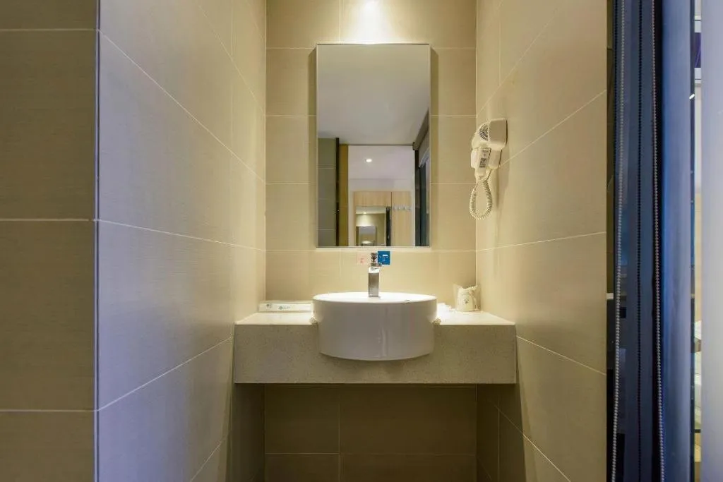 City Comfort Inn Hotel Guiyang Normal University Yangmingci Metro Station