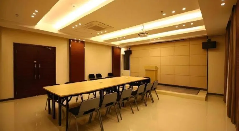 City Comfort Inn Hotel Guiyang Normal University Yangmingci Metro Station