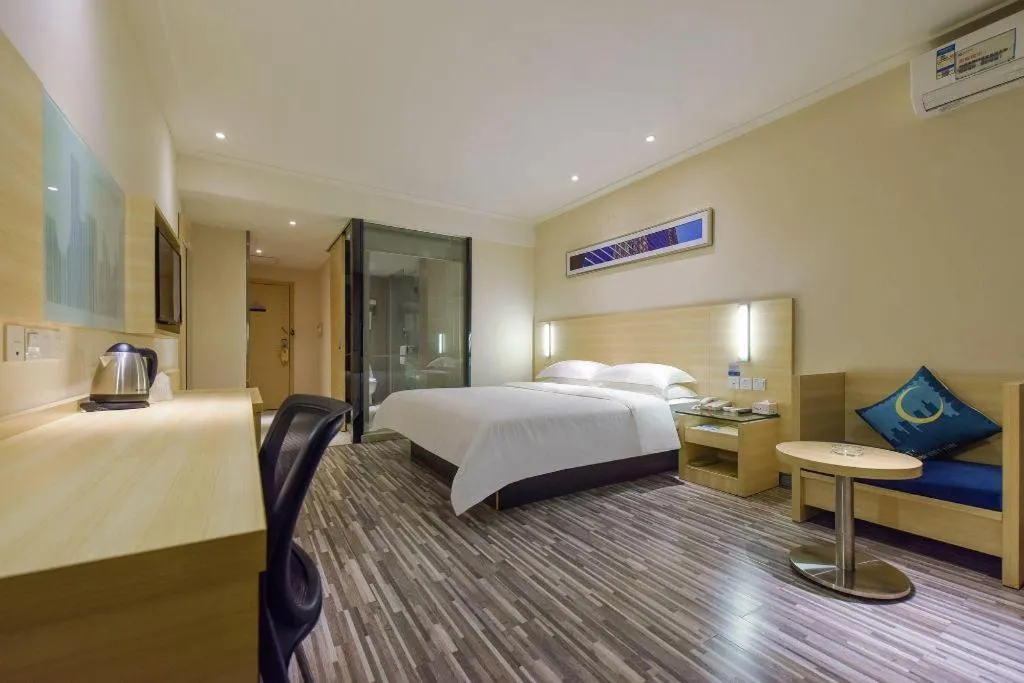 Bed in City Comfort Inn Hotel Guiyang Normal University Yangmingci Metro Station