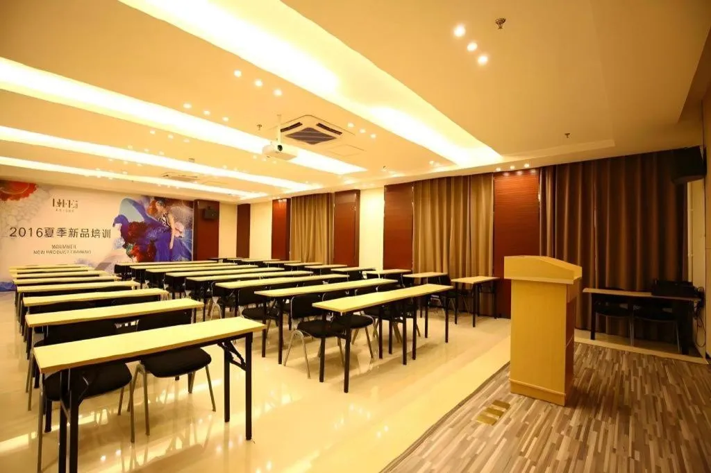 City Comfort Inn Hotel Guiyang Normal University Yangmingci Metro Station