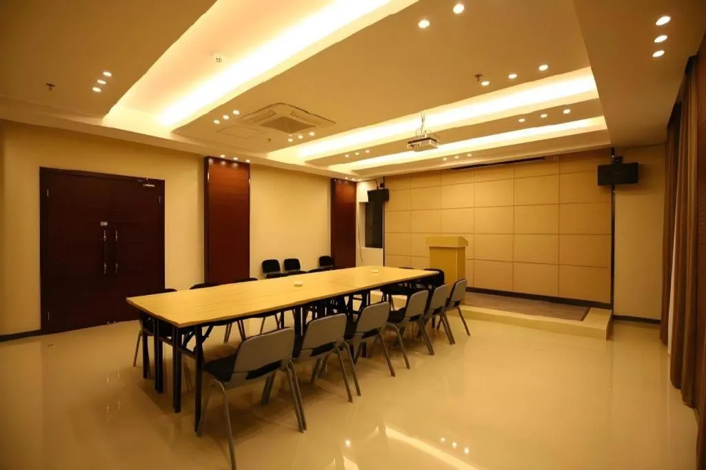 City Comfort Inn Hotel Guiyang Normal University Yangmingci Metro Station