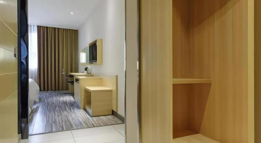 City Comfort Inn Hotel Guiyang Normal University Yangmingci Metro Station