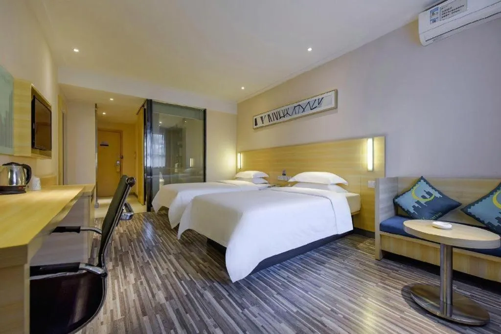 Bed in City Comfort Inn Hotel Guiyang Normal University Yangmingci Metro Station