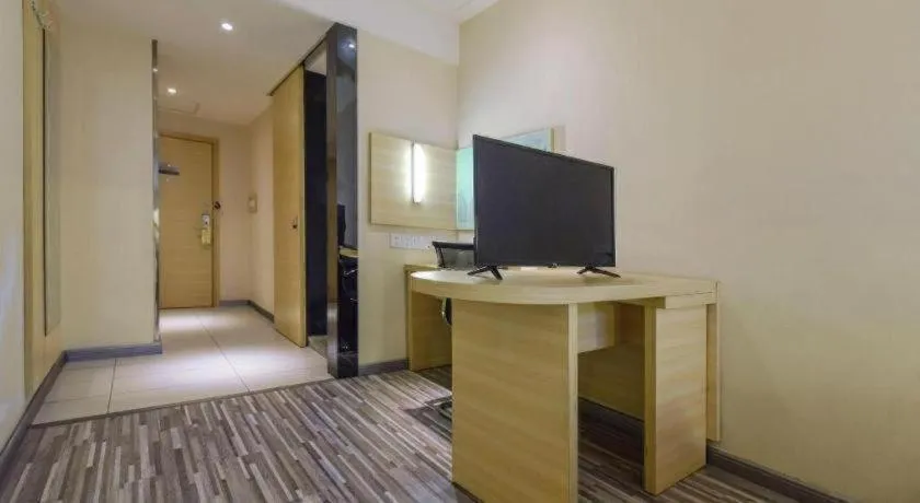 City Comfort Inn Hotel Guiyang Normal University Yangmingci Metro Station