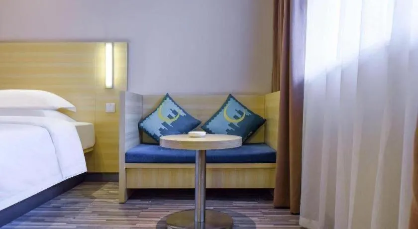 Bed in City Comfort Inn Hotel Guiyang Normal University Yangmingci Metro Station