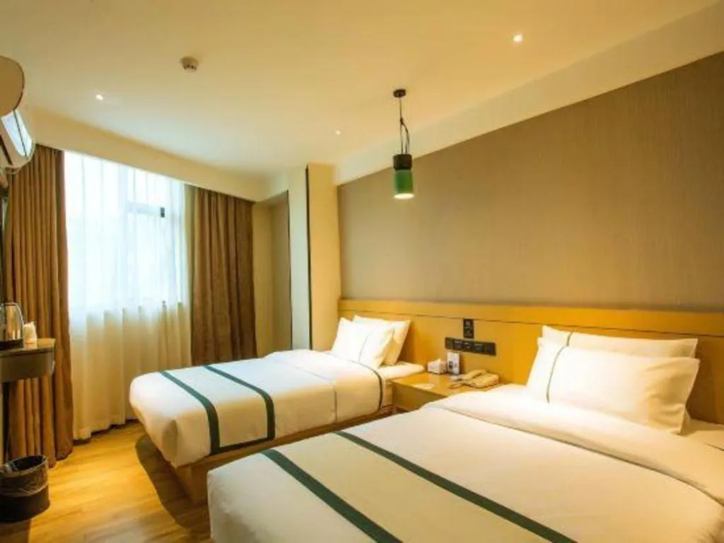 Bed in City Comfort Inn Hezhou Avenue