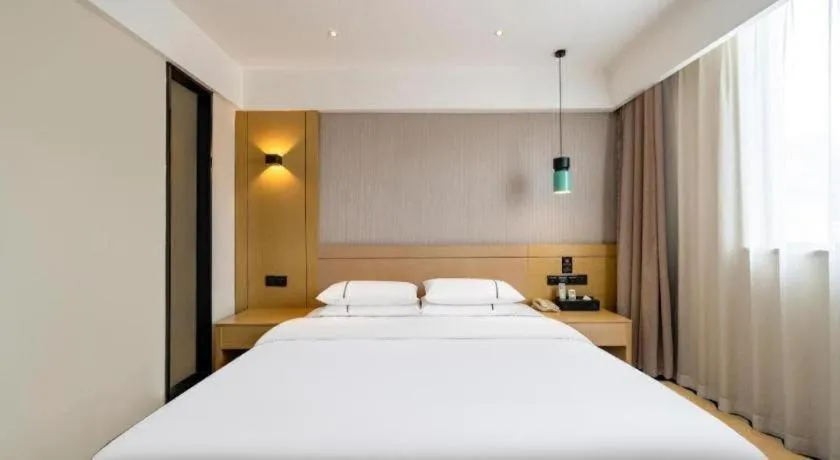 Bed in City Comfort Inn Hezhou Avenue