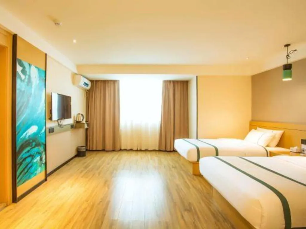 Bed in City Comfort Inn Hezhou Avenue