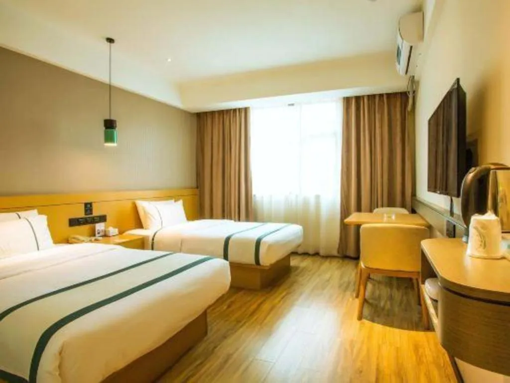 Bed in City Comfort Inn Hezhou Avenue