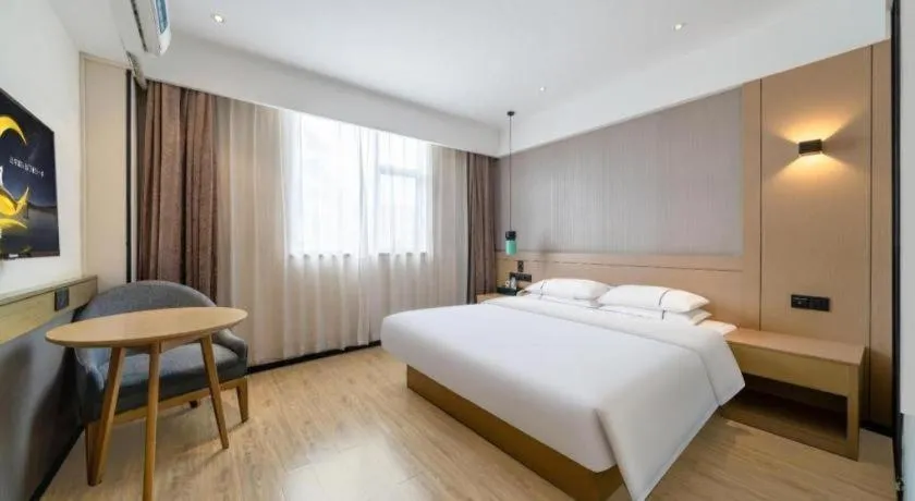 Bed in City Comfort Inn Hezhou Avenue