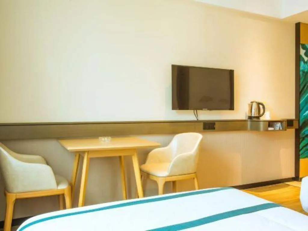 Bed in City Comfort Inn Hezhou Avenue